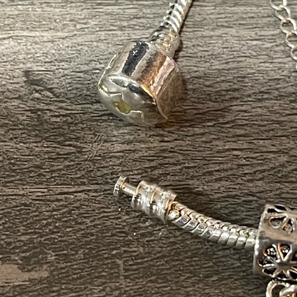 Elegant Silver and Blue Charm Bracelet - Picture 9 of 10